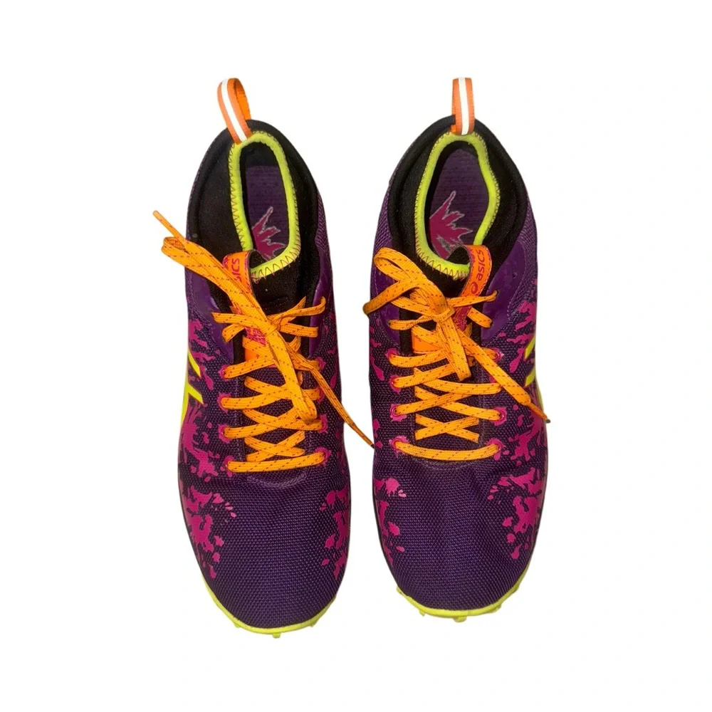 Asics eye catching